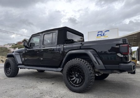 JEEP GLADIATOR Curacao | 4x4 pick-up